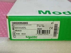 New In Box Schneider Modicon 140SDO95300S Safety DC Discrete Output Module - Imagen 1 de 3