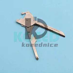 NUEVO 1 PIEZA 6-en-1 llave útil mini destornillador llavero cadena cuchillo de bolsillo multi-T - Imagen 1 de 4