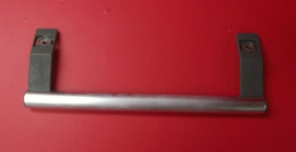  Manija de puerta nevera congelador HOTPOINT FFFL2000  Foto 1 de 1