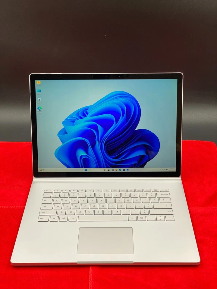 LIBRO DE SUPERFICIE 2 TÁCTIL 15" i7-8650U 16GB RAM 512GB SSD GTX 1060 6GB GRADO B- Foto 1 de 4