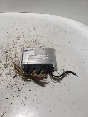 Estación de módulo de control electrónico ECM del motor Wgn M54 para BMW 325i 1044287 02-05 Foto 1 de 4