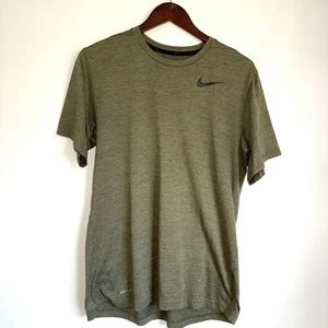 NIKE Dri-Fit Herren T-Shirt Medium Grün Kurzarm Leicht Freizeit FF9 - Bild 1 von 4