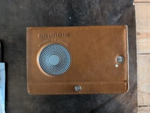 Grundig YB-P 2000 radio portatile a onde corte e AM/FM F.A. Porsche ottime condizioni - Foto 1 di 4