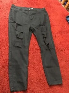 women’s Black  stretch ripped jeans size 22 By BOOHOO - Picture 1 of 3