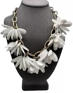 Statement Necklace White Gold Tone Cluster Cha Cha Flower Granny Chic Daisy Look - Picture 1 of 5