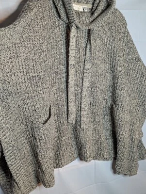 RD Style Research And Design Women's  Hooded Calandi Poncho Sweater Sz M - Изображение 1 из 4