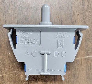 INTERRUPTOR PUERTA REFRIGERADOR LG ORIGINAL - PDS013 - USADO - Imagen 1 de 2