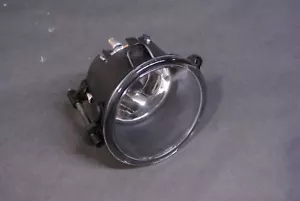 Fog Lamp Assembly RH Side for 2003-2009 LAND ROVER LR3/Discovery (XBJ000080) - Picture 1 of 4