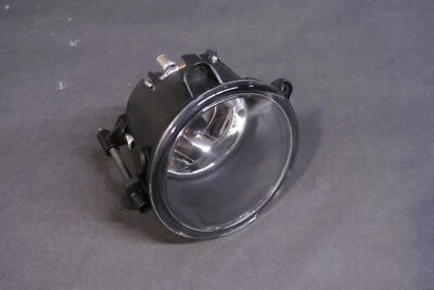 Fog Lamp Assembly RH Side for 2003-2009 LAND ROVER LR3/Discovery (XBJ000080) - Image 1 of 4