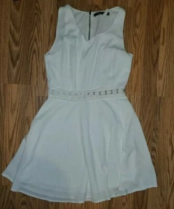 Weißes ärmelloses Damenkleid mit Reißverschluss Spitze hinten süß Regen klein - Bild 1 von 7