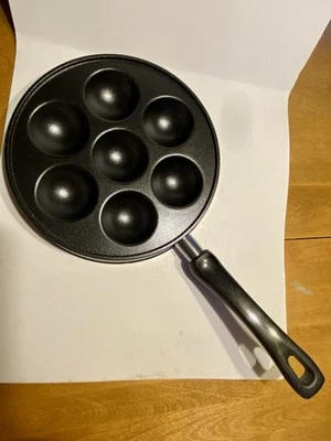 Ebelskiver Nordic Ware Pan Danish Apple Pancake/Puff- Non-stick - USA - Image 1 of 4