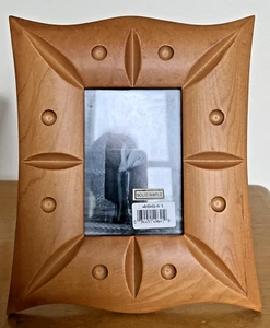 vintage terragrafics Wooden Frame 8/9.5 Inches Solid Light Maple- BEAUTIFUL-NWT - Picture 1 of 6