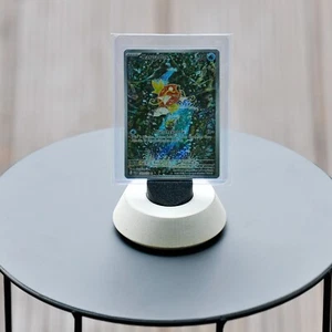 JohtoMarket Premium TCG Stand – Modular für Sleeves, Toploader, Slabs und Holder - Bild 1 von 23