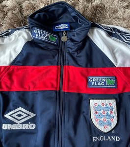 england football team tracksuit