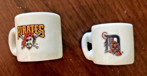 Two MLB Miniature Coffee Mugs Pirates, Tigers 2000 Fan Collectible Gift Ornament Cover
