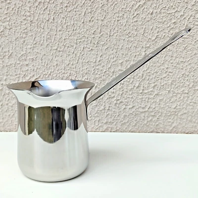 Cafetera de acero inoxidable Korkmaz de 13,5 oz grande con capacidad de 4 tazas 400 ml Cezve Foto 1 de 4