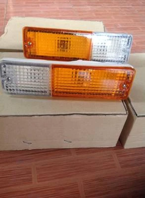 DATSUN NISSAN 720 Pickup Truck FRONT TURN SIGNAL LIGHTS LAMPS NEW. - Изображение 1 из 3