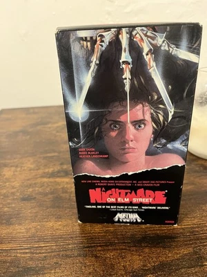 Nightmare On Elm Street VHS Tape 1984 Freddy Krueger Horror Foto 1 de 4