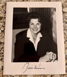 Vintage Diane Feinstein, California US Senator Hand, Signed Photo - Picture 1 of 1