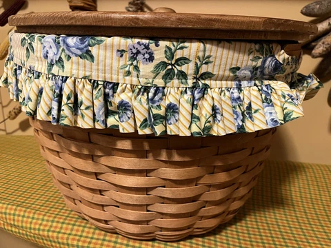 1992 Longaberger Large Basket Floral Round Cloth Liner Protector Off Brand Lid Cover
