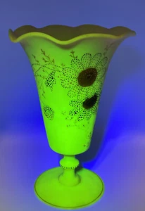 Very Rare Antique Burmese Webb Mount Mt Washington Queen's Pattern Vase 10” Tall - Picture 1 of 12