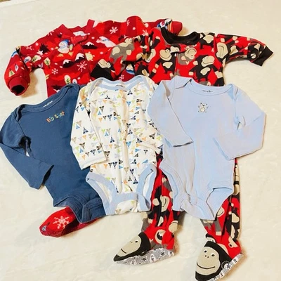 Baby Boy Bodysuits / Sleepers 12M -Lot Of 5- Long Sleeves Babies R Us / Carters - Image 1 of 4