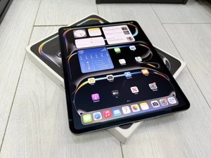 Apple iPad Pro 13" 2024 M4 1TB Wi-Fi & Cellular 5G Unlocked Nano TG Space Black - Picture 1 of 5