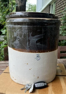 VINTAGE 5 GALLON JUG/CROCK/STONEWARE W LID 12w x 15H - Picture 1 of 4