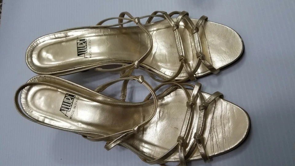 ALLURE Women's Gold colored shoes Sz 8-B (Italian) - Image 1 of 1