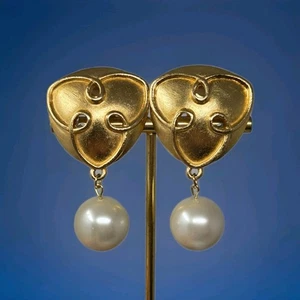 David Dubin NR Vintage Matte Gold Tone Faux Pearl Dangle Drop Clip-on Earrings - Picture 1 of 11