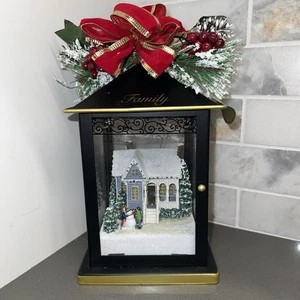 Neue Bradford Exchange Thomas Kinkade Weihnachtslaterne "Familie" beleuchtet funktioniert - Bild 1 von 4