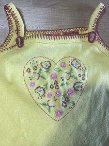 Girls Jordache Yellow Tank Top With Embroidered Heart With Flowers Size 10/12 - Picture 1 of 5