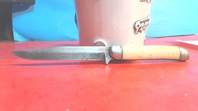 Vintage-- HAMMER Brand- Fixed Blade Knife{Looks like pocket knife } style - Image 1 of 4