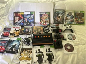 Enorme Lotto Videogiochi Collezione - Mix Giochi e Console e Controller Xbox Atari Wii - Foto 1 di 17