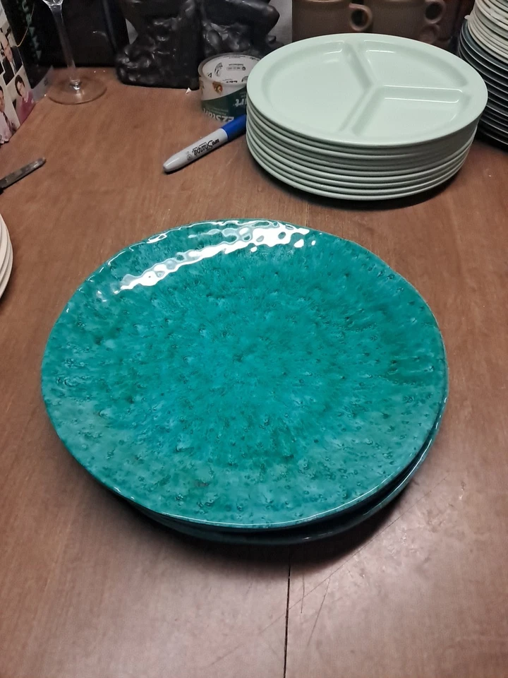 4 platos de cena de melamina Williams-Sonoma reacción por goteo 11" turquesa verde azulado usados en excelente estado+ Foto 1 de 4