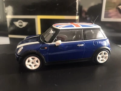 Minichamps Dealer Edition Mini Cooper 1/43 Scale - Image 1 of 4