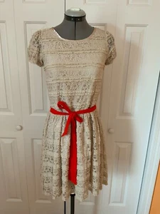 Los Angeles Guess youth women Champagne Lace Dress Lined belt girls size 16 (S) - Picture 1 of 8