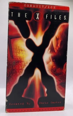 The X-Files - Conduit/Ice VHS 1996 **Buy 2 Get 1 Free** - Imagem 1 de 3