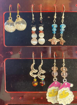 Handcrafted Artisan Christmas Earrings 5 Pairs Look. Lot X604 - Image 1 of 4