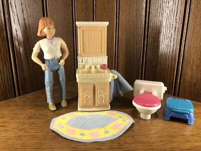 Fisher Price Loving Family娃娃屋母亲浴室梳妆台如厕玩具套装 — 第 1/4 张图片
