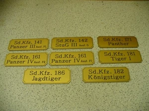 Kompaktes Namensschild für Modellständer oder Diorama - 95x35mm - Panzer - Bild 1 von 10