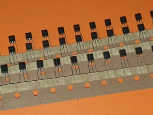 50x 7818 TS78L18CT 18V / 100mA Spannungsregler TO-92 - Picture 1 of 3