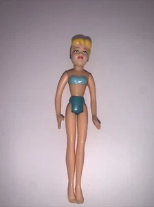 3,75 Zoll drehbare Cinderella Disney Puppe ohne Kleidung - Bild 1 von 2