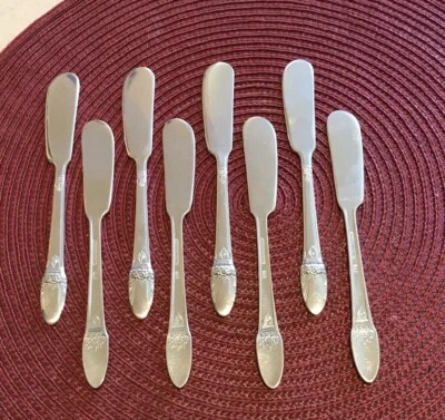ROGERS 1847 FIRST LOVE 8 INDIVIDUAL Butter Knives  Silverplate No Monograms - Image 1 of 4