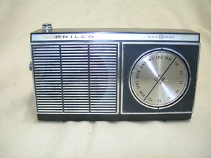 Vintage Philco Solid State Portable Radio AM/FM - Picture 1 of 5