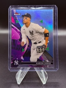 Aaron Judge 2021 Topps Finest Sky Blue Refractor /300 #77 Yankees - Bild 1 von 2