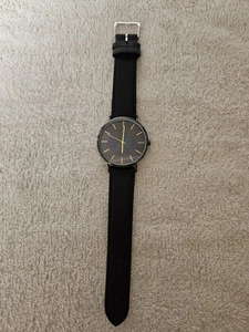 KEMANQI WATCH THIN 1.5" FACE NEW NEVER USED NICE CHRISTMAS GIFT "Read" - Picture 1 of 5