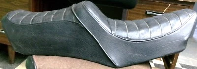 Usado - Suzuki GS550L 1981, asiento, P/N: #45100-47506-41G Foto 1 de 4