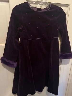 Vestido de vacaciones Laura Ashley de terciopelo púrpura con estrás para niñas talla 4 años Foto 1 de 4