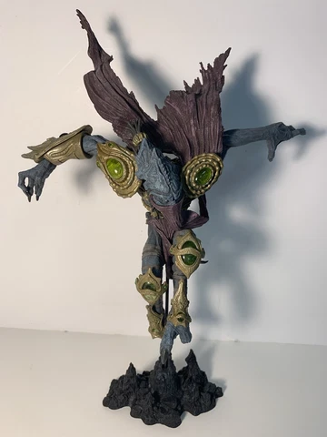STARCRAFT 2 Protoss Dark Templar Zeratul - Series 1 Action Figure DC BLIZZARD Cover